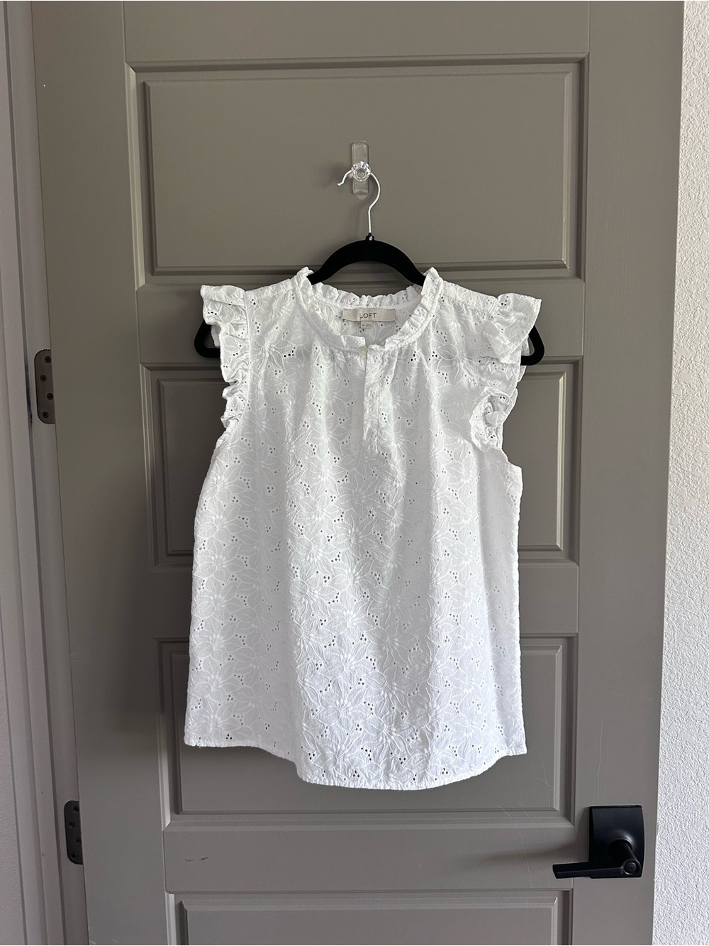 LOFT White Eyelet Ruffle Sleeve 100% Cotton Top